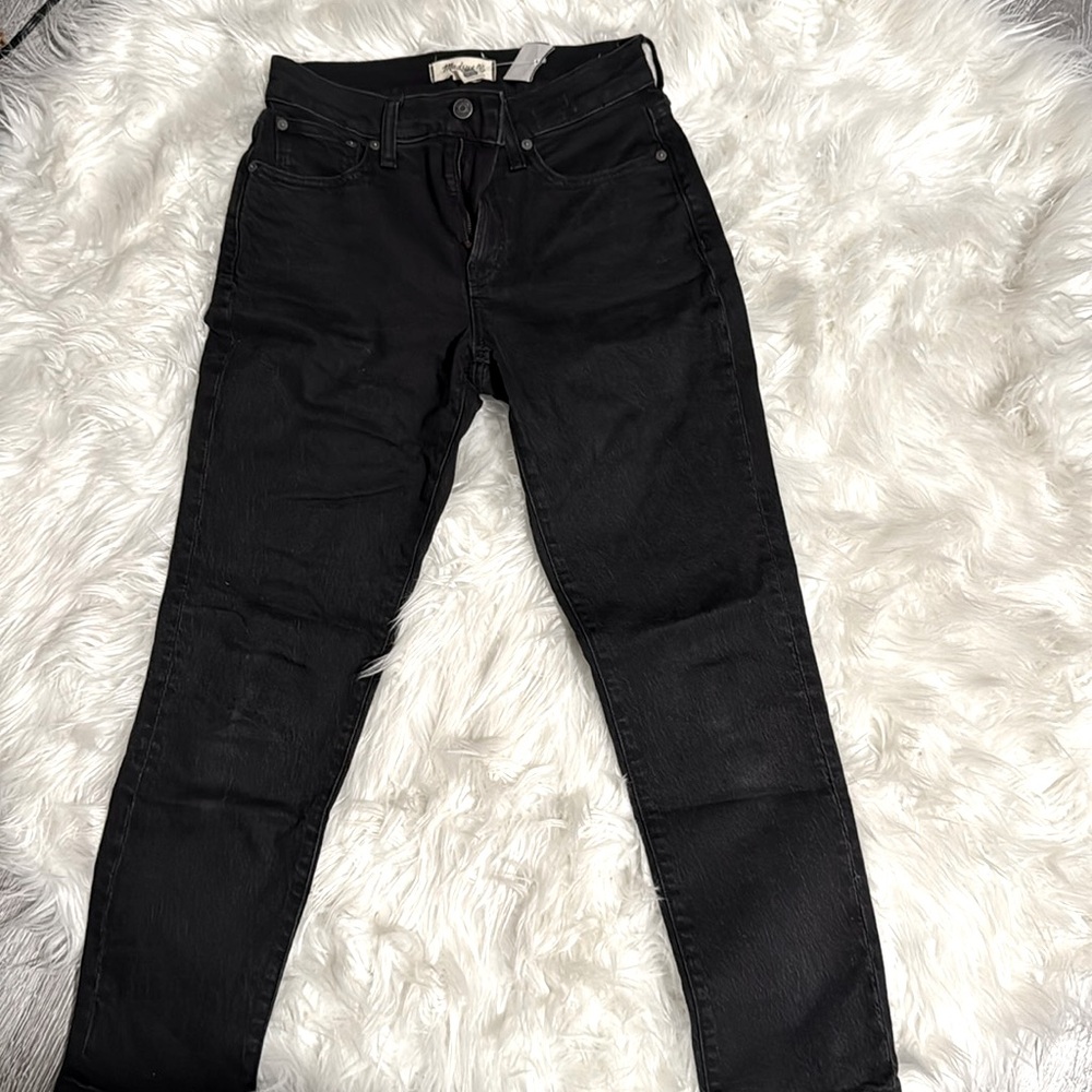 Madewell “the mid rise perfect vintage jean” size 25